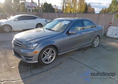 2014 Mercedes-Benz C 350 Sport из США, поврежденный, VIN WDDGF5HB1ER320310